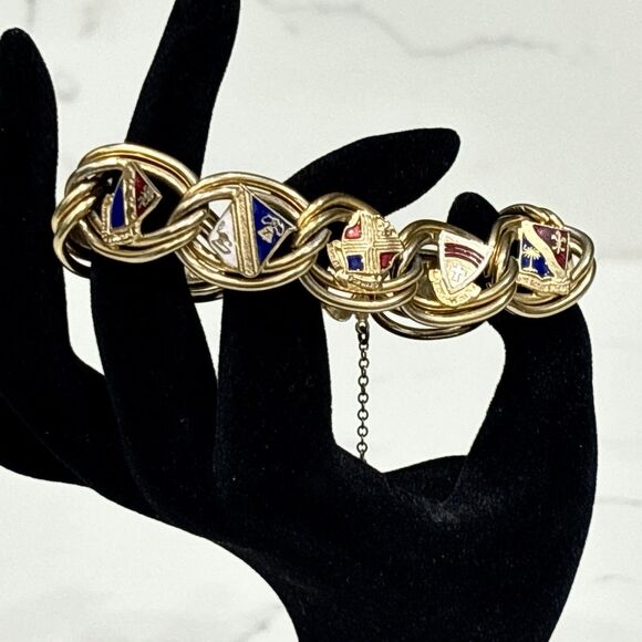 Vintage Gold Tone Heraldic Enamel Shield Link Bracelet 7" - Picture 2 of 14